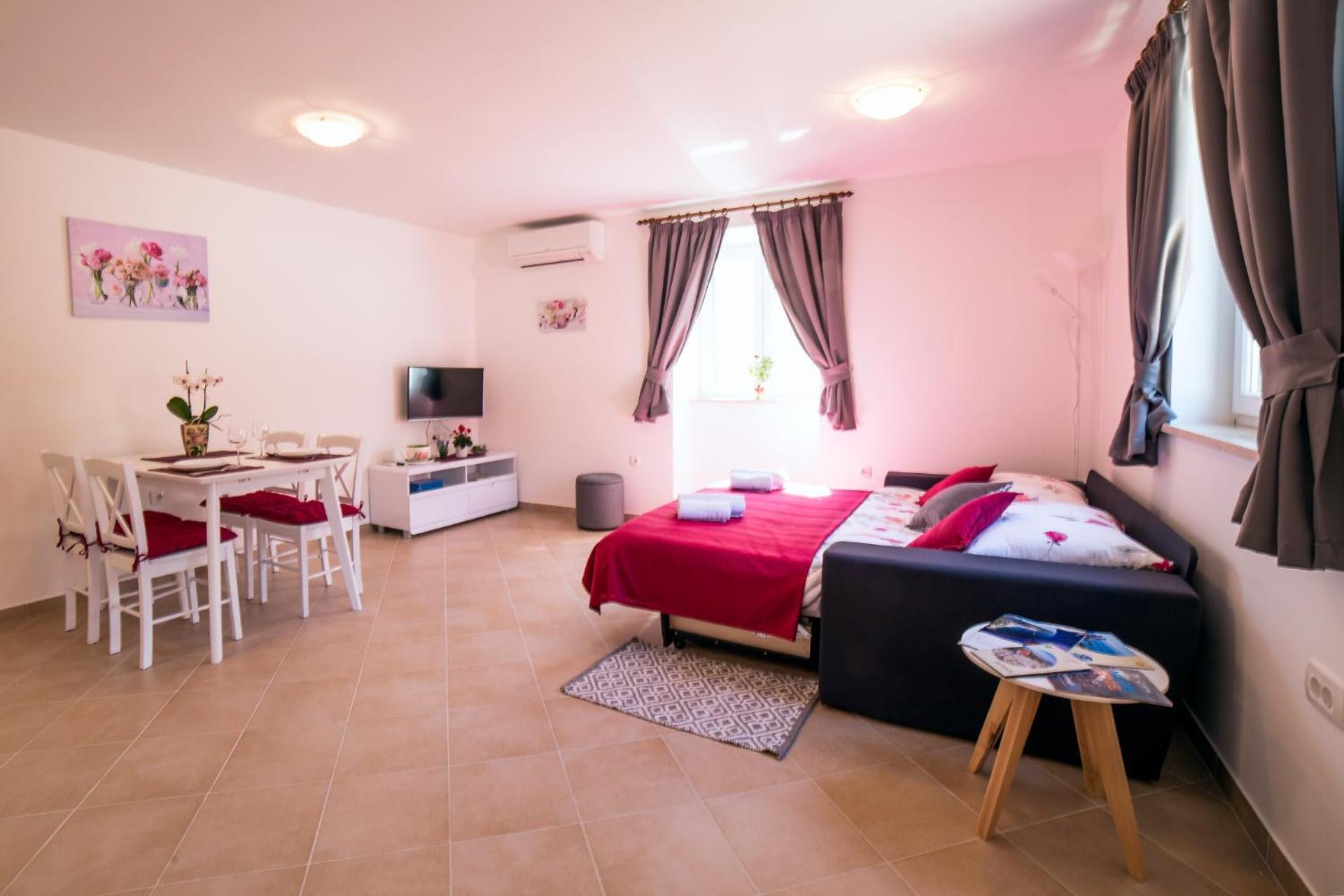 Apartment Podini เบรอเซส ภายนอก รูปภาพ