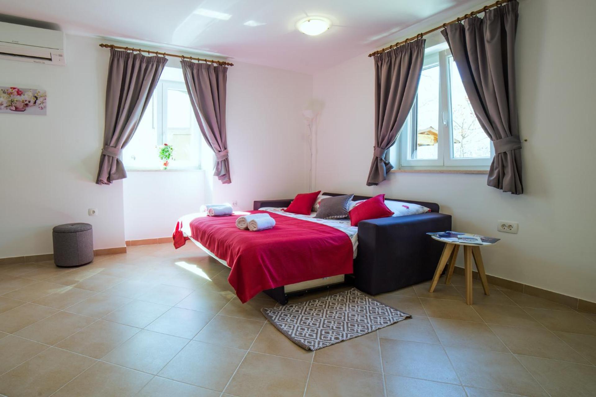 Apartment Podini เบรอเซส ภายนอก รูปภาพ