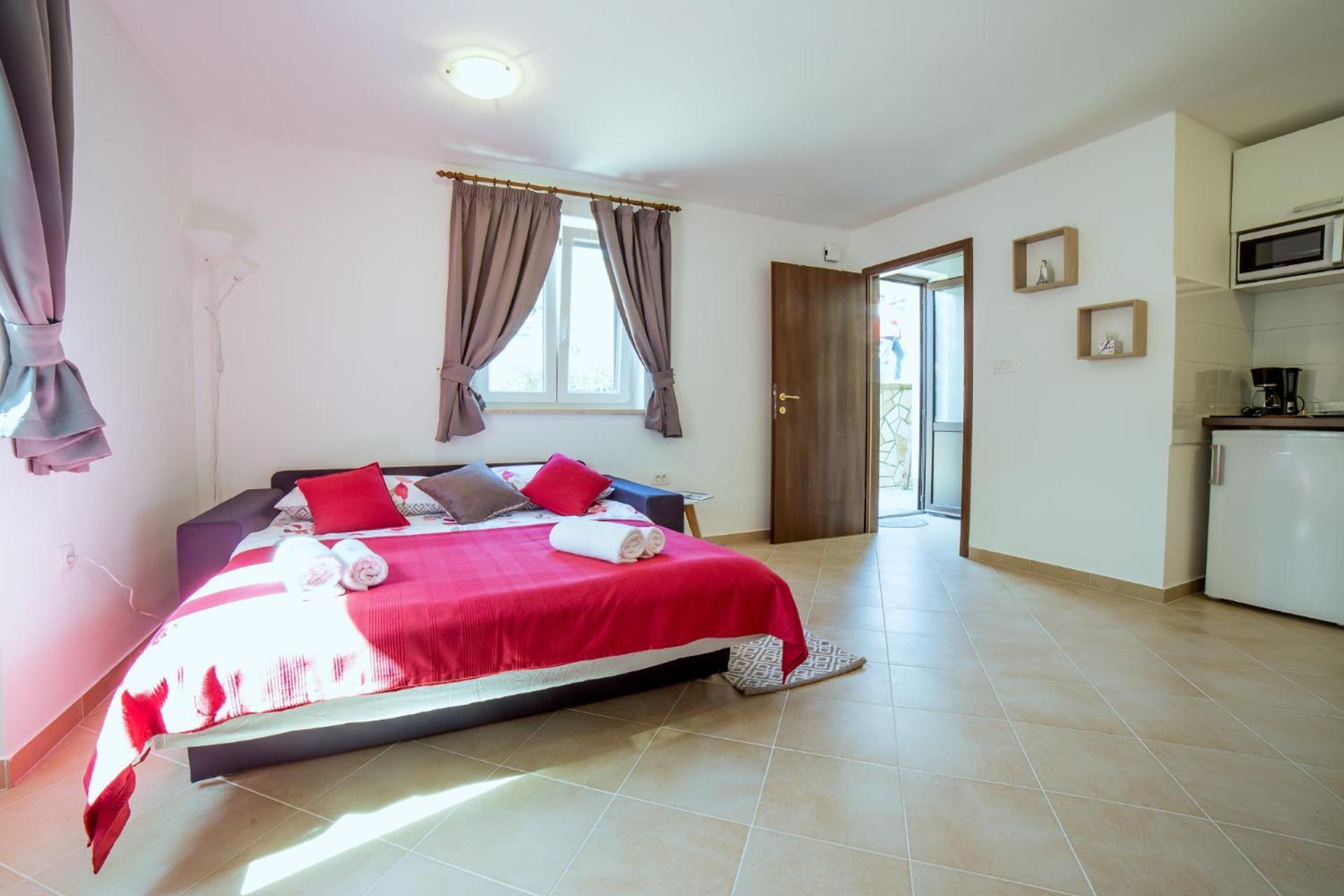 Apartment Podini เบรอเซส ภายนอก รูปภาพ